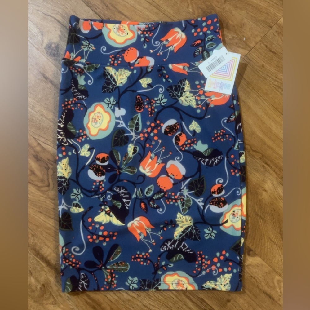 NWT lularoe skirt